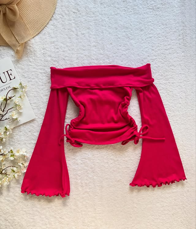 کراپ یقه قایقی آستین کلوش